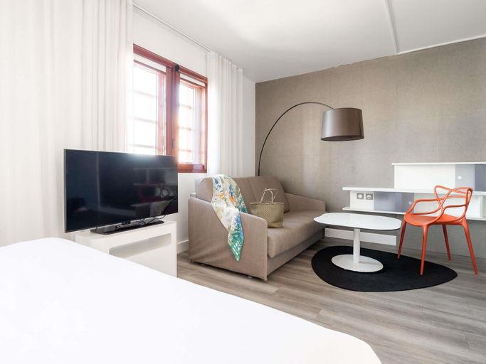 Bedroom 14