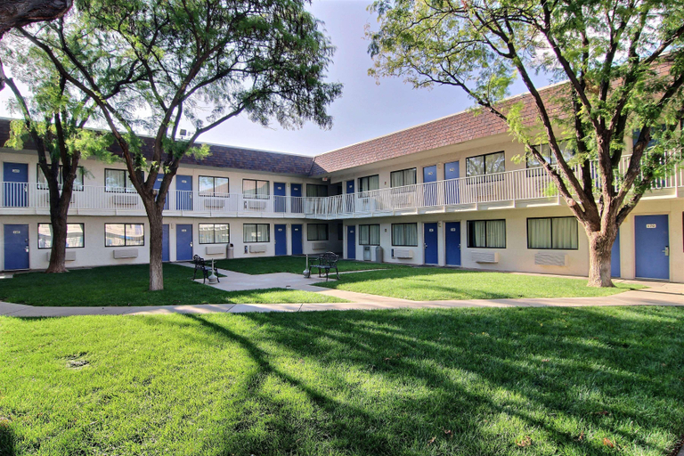 Exterior & Views 1, Motel 6 Lubbock, Lubbock