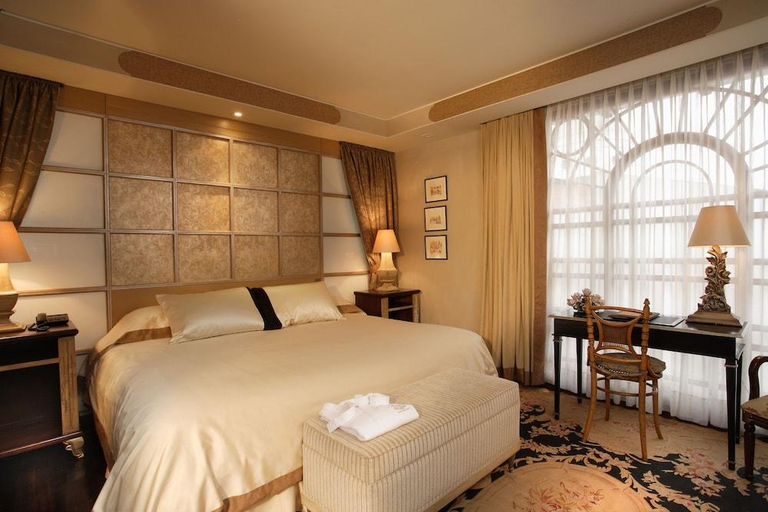 Bedroom 2, Mansion Alcazar, Cuenca