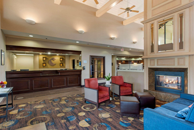 Public Area 2, Comfort Inn & Suites Warsaw near US-30, Kosciusko