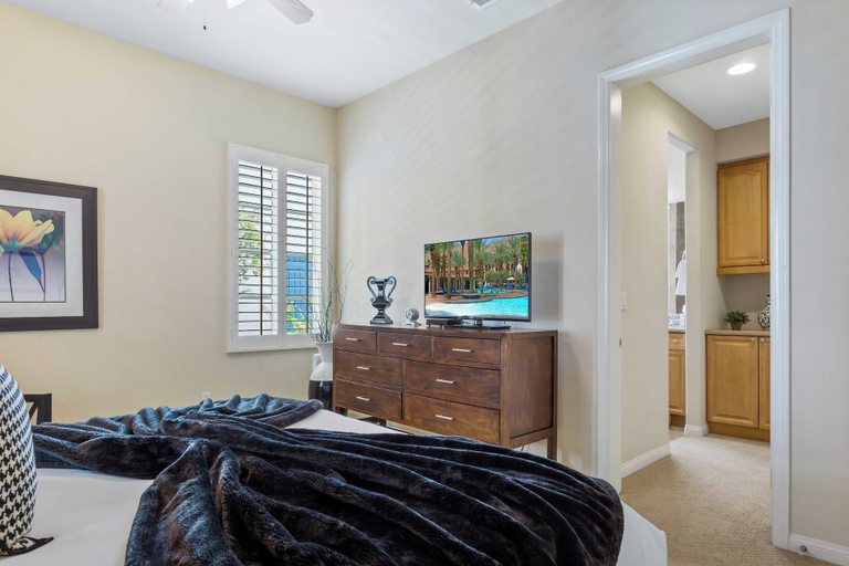 Bedroom 3, Setting the Standard by Avantstay Luxury Villa, Riverside