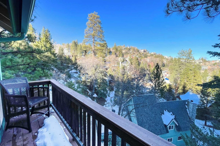 Interior 4, Beautifully Remodeled Kitchen Peaceful Mountain Views Sutter by Avantstay, San Bernardino