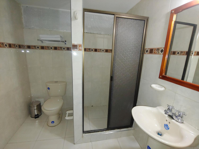 Bathroom 4, Hotel Litavira Vintage, Sogamoso