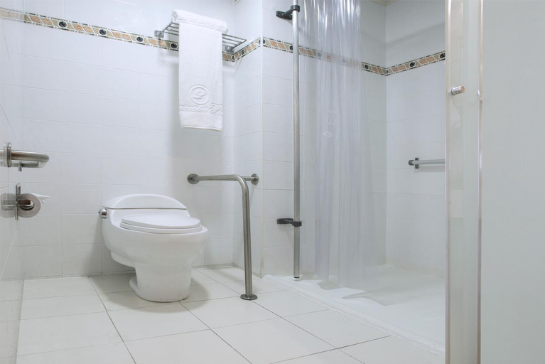 Bathroom 5, Lancaster House, Santafé de Bogotá