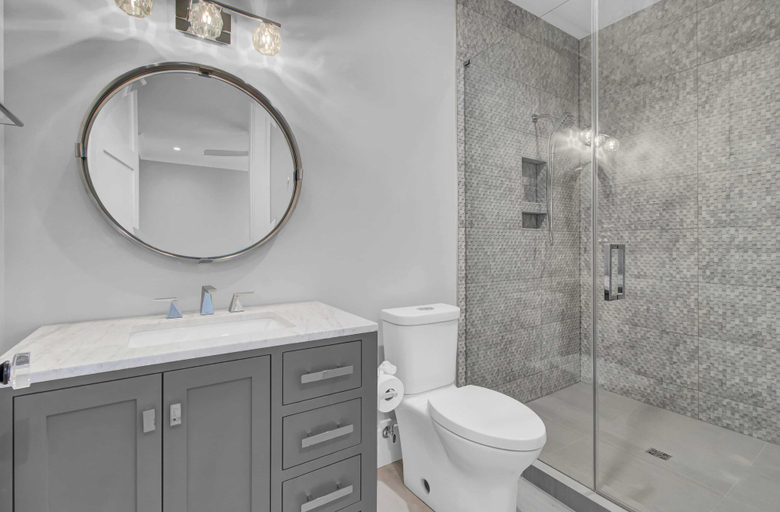 Bathroom 3, 3 47th Avenue by Avantstay Oceanfront + Private Pool + View, Charleston