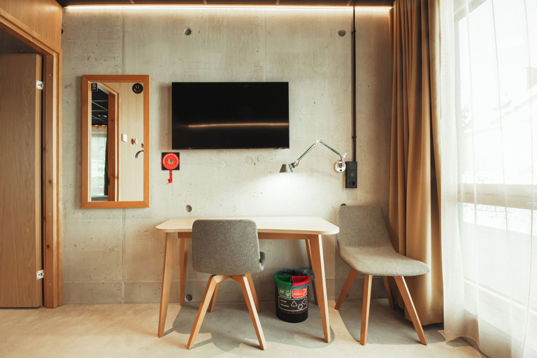 Others 5, Time Hotel, Central Finland