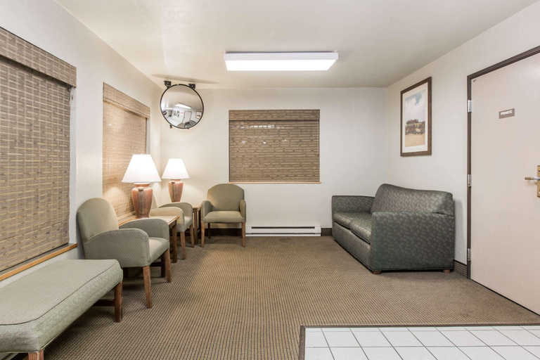 Public Area 2, Super 8 by Wyndham Ketchikan, Ketchikan Gateway