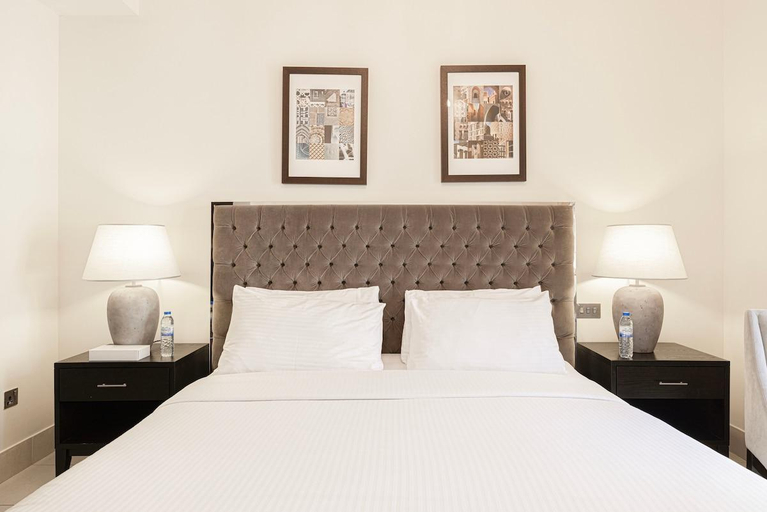 Bedroom 2, Luxury 1-Bedroom Apartment, 5 Min to Dubai Mall, Dubai
