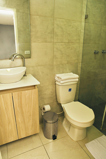 Bathroom 4, Vivvo Espacios La 80, Medellín