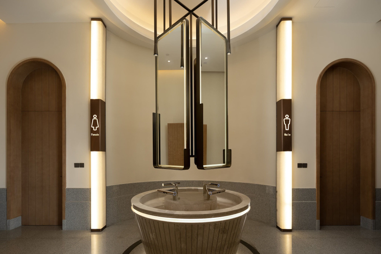 Bathroom 3, skyline, Leshan