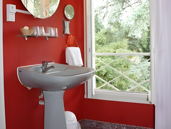 Bathroom 3, Logis Hotel Le Prince Noir, Lot-et-Garonne