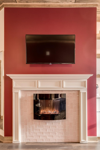 Others 5, Walk Everywhere Fireplace Downtown Hideaway, Pierce