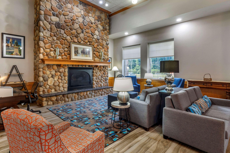 Public Area 2, Comfort Inn Griswold, New London