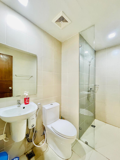 Bathroom 3, LaFayette Park Square, Iloilo City