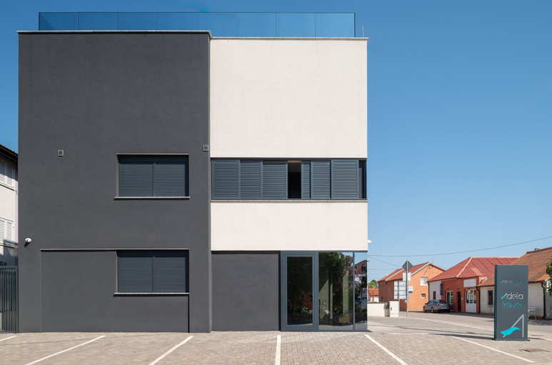 Exterior & Views 5, Penthouse Adela, Vir