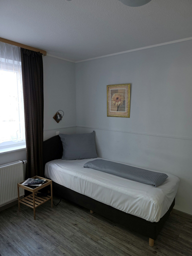 Bedroom 3, Lieth Hotel Grünreich, Heidekreis