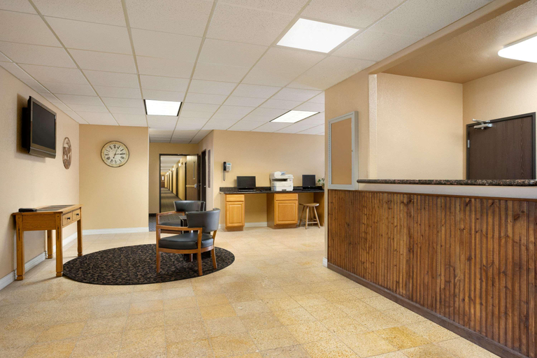 Public Area 2, Travelodge by Wyndham Gillette, Campbell