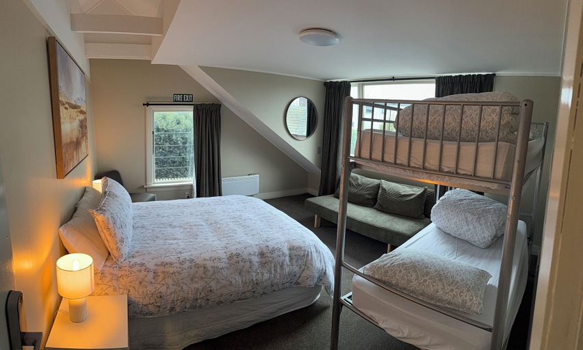 Bedroom 4, Manor on the Park Backpackers, Dunedin
