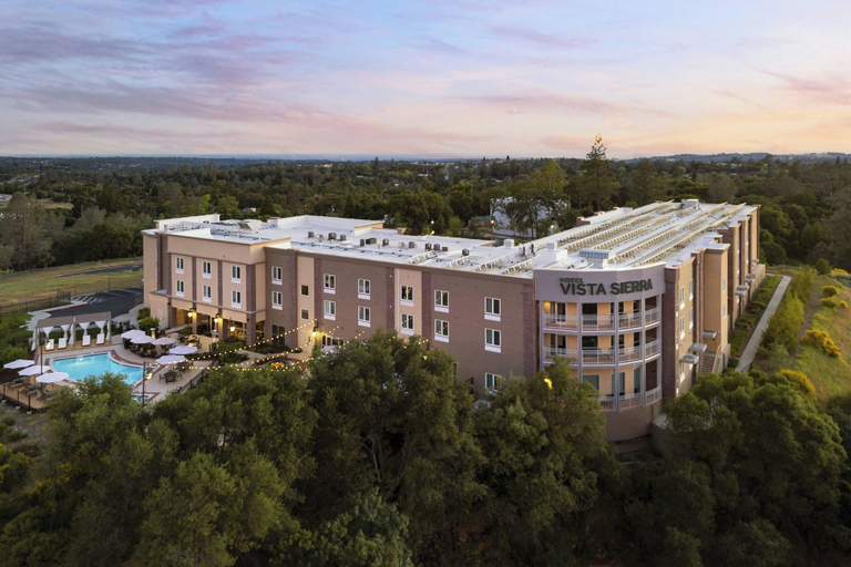 Exterior & Views 2, Hotel Vista Sierra, Placer