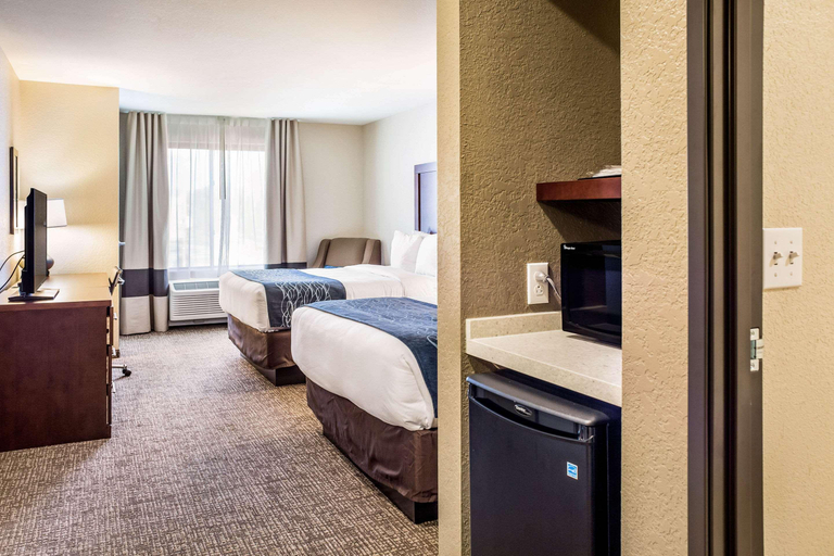 Bedroom 3, Comfort Inn & Suites Niagara Falls USA, Niagara