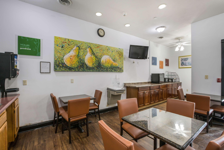 Others 5, Americas Best Value Inn & Suites Three Rivers, Saint Joseph