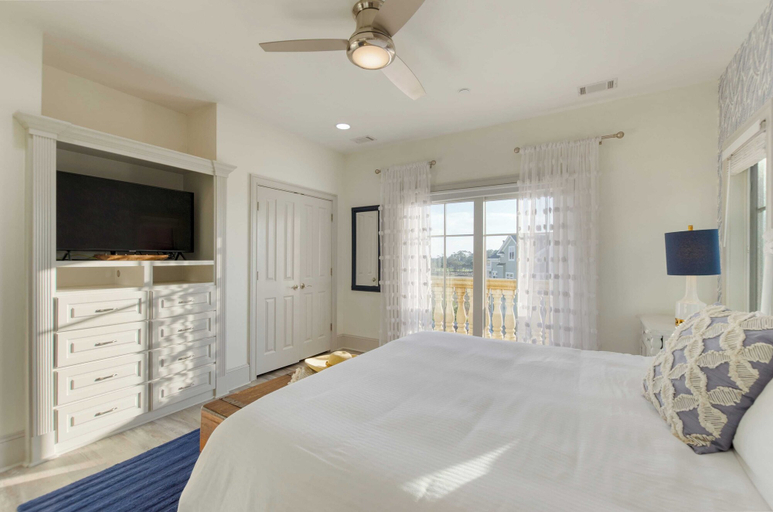 Bedroom 2, Steps to Beach, Infinity Pool + Hot Tub, Game Room Coastal Marsh by Avantstay, Beaufort