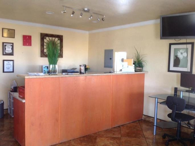 Public Area 2, Americas Best Value Inn Hanford, Kings