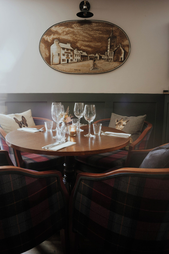 Food & Drinks 4, The Boars Head, Fife