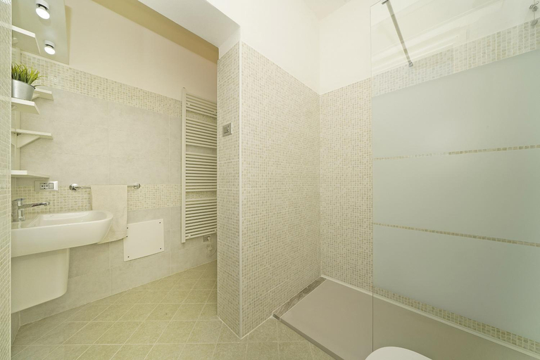 Bathroom 3, Villa Caterina Apartments by Wonderful Italy, Brescia