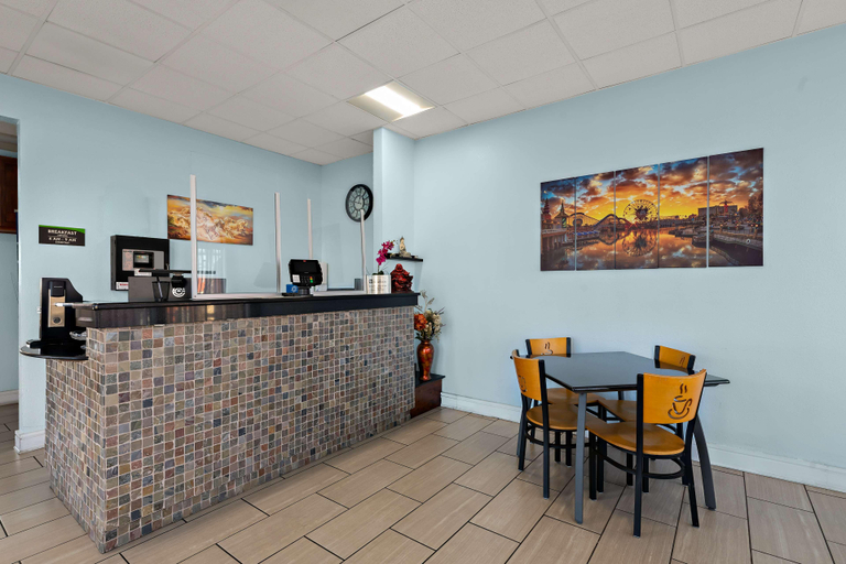 Public Area 2, SureStay Hotel by Best Western Clermont Theme Park West, Polk