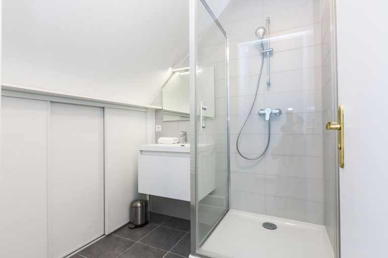 Bathroom 4, Residence Odalys Les Bains, Côtes-d'Armor