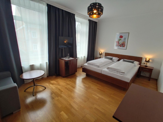 Bedroom 2, Hotel Post, Vöcklabruck