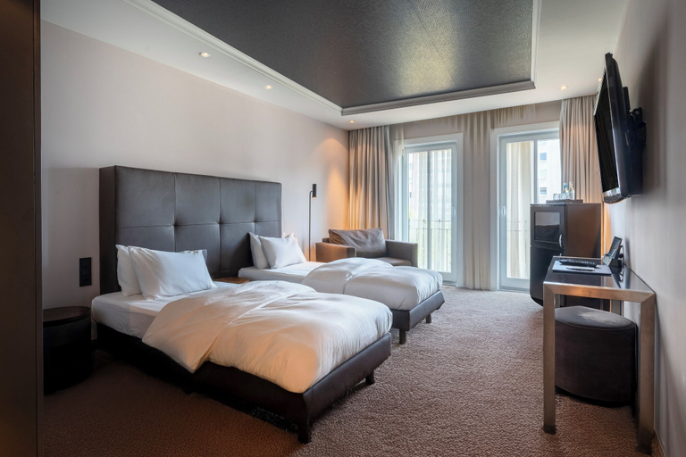 Bedroom 3, Hotel NEWBERLIN, Berlin