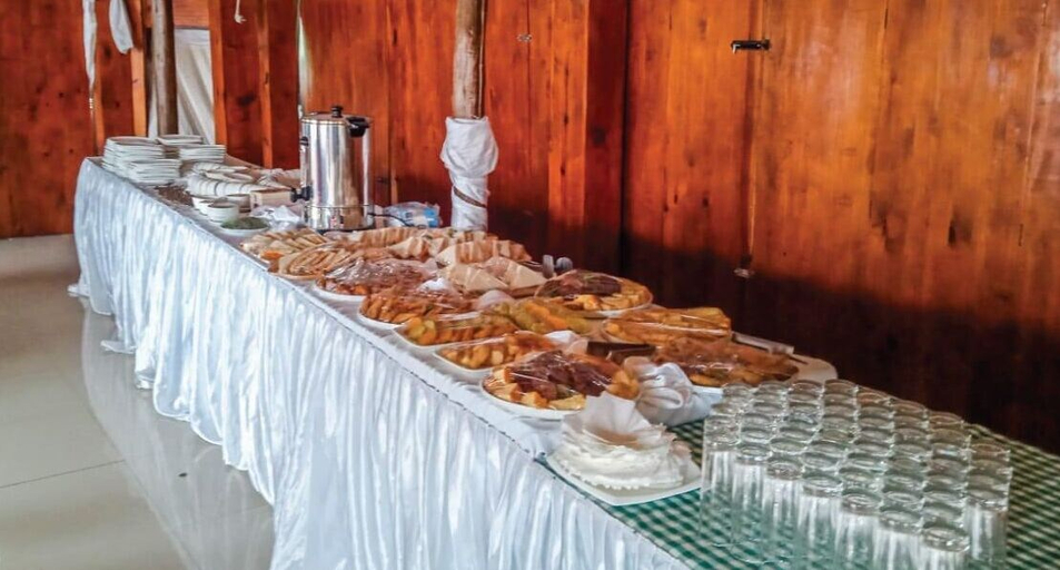 Food & Drinks 2, Zeny Lodge, Boane