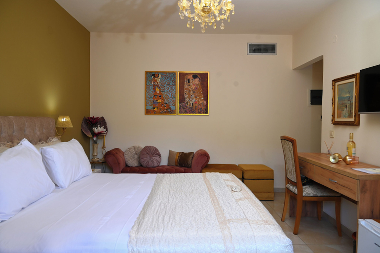Bedroom 2, Ducato di Aria, Peloponnese
