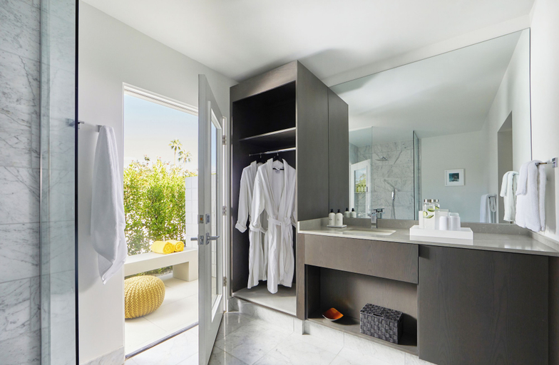 Bathroom 5, Twin Palms Resort - A Gay Men's Resort, Riverside