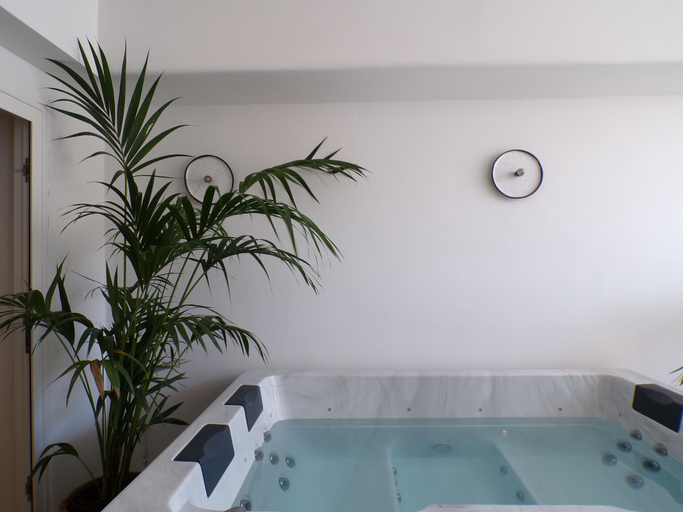 Bathroom 5, Iria Blue Mykonos, South Aegean