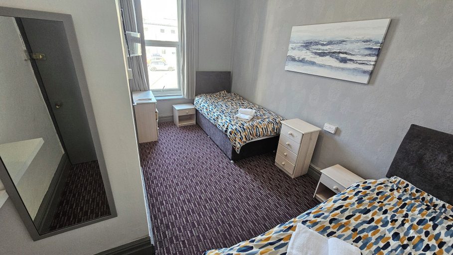 Bedroom 3, 6 Cocker Square, Blackpool