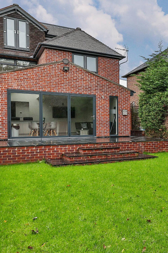 Others 3, Spacious, Modern 2 Bed Apartment With Ensuites, Sheffield