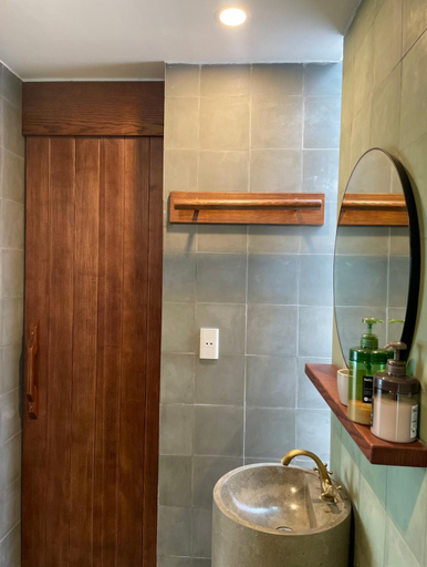 Bathroom 2, PHAM. Hotel & Views, Ngô Quyền