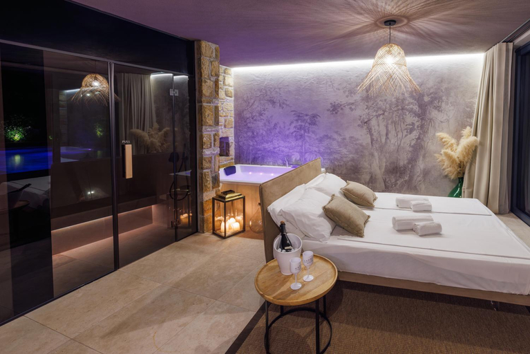Bedroom 3, Vila ROBIDA & SPA, Koper