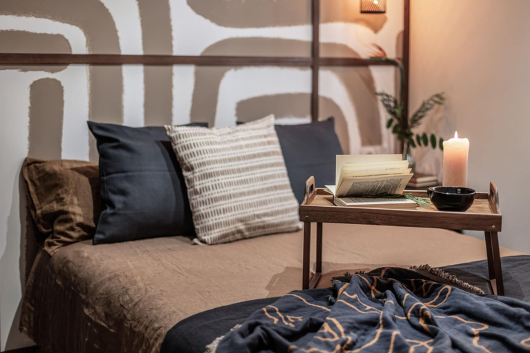Room 2, Logo - 2 Bedrooms in Salamanca, Madrid