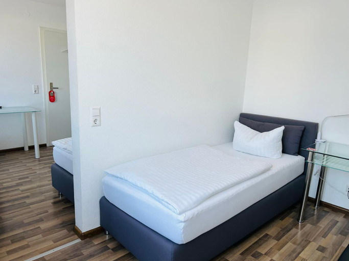 Others 3, Burghotel Lorrach, Lörrach