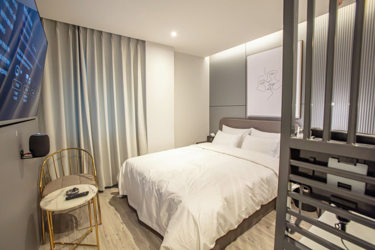 Bedroom 4, onthemoon, Wonju