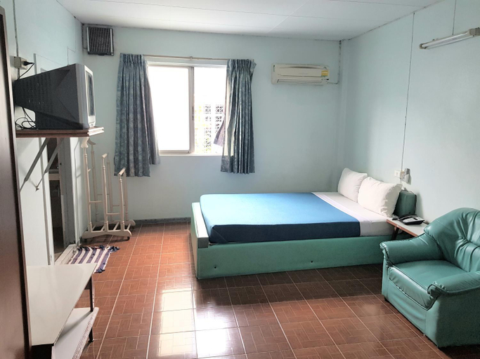 Bedroom 2, Anodard Hotel, Muang Nakhon Sawan