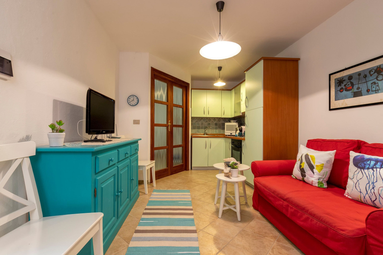 Room 3, Sardinia Re - Maiorca 13, Sassari