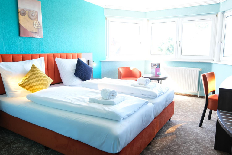 Bedroom, easy&cosy-Hotel Moers-Mitte, Wesel