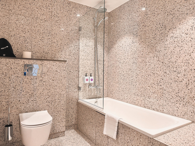 Bathroom 3, Quality Hotel Arlanda XPO, Sigtuna