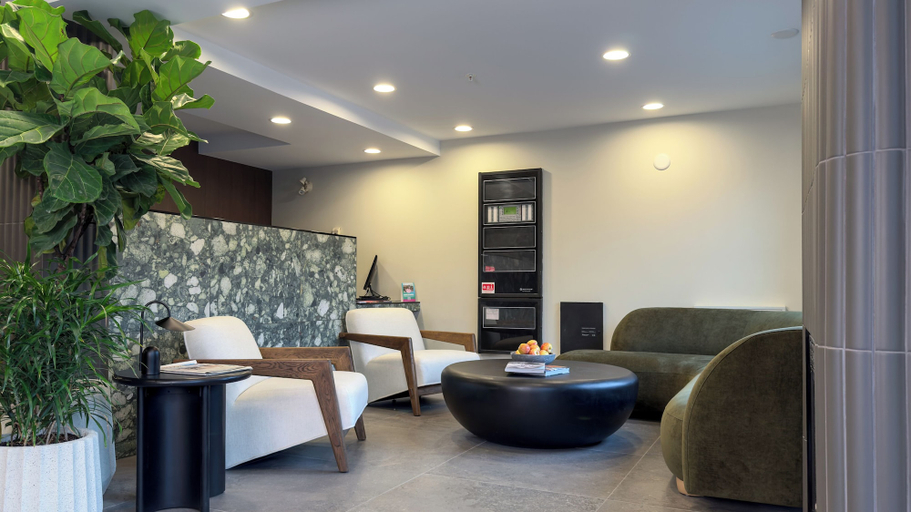 Others 5, Canmore Inn & Suites, Division No. 15