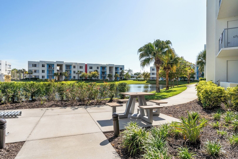 Others 3, Daytona 2BR Getaway Parking Family & Pet-friendly, Volusia